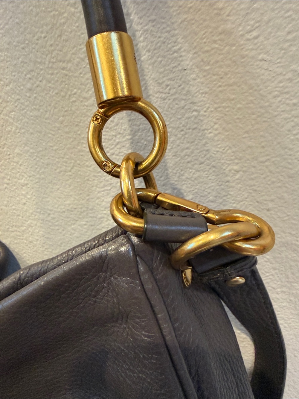 Marc by Marc Jacobs New Q Hillier Hobo with Crossbody Strap - Picture 4 of 8